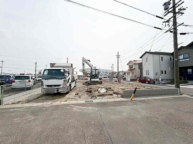 土日・平日を問わず毎日モデルハウスにて物件説明会を開催中☆