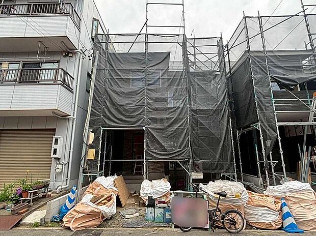 全２邸☆１号棟完成に向けて現在建築工事中です☆設備や構造などご説明いたします！お気軽にお問い合わせください♪　