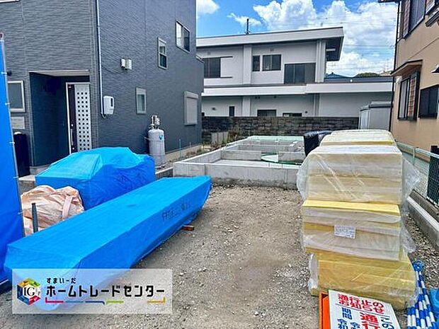 一戸建てのメリットは、「自分の土地」を自由に使えること。好きなペットが飼えるほか、ガーデニングやDIY、車やバイクの手入れなど様々な趣味を楽しめます♪