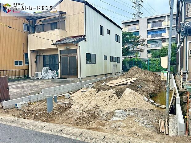 安心を一番に考えて設計と建設の両住宅性能評価書を取得。耐震に優れた工法を採用、一生住む家だから構造にも環境にもこだわりを。この街で・この家で暮らしたいと思わせる理由を是非現地でお確かめ下さい☆