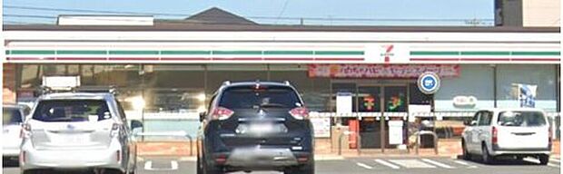 セブンイレブン大治町三本木店（約284m）