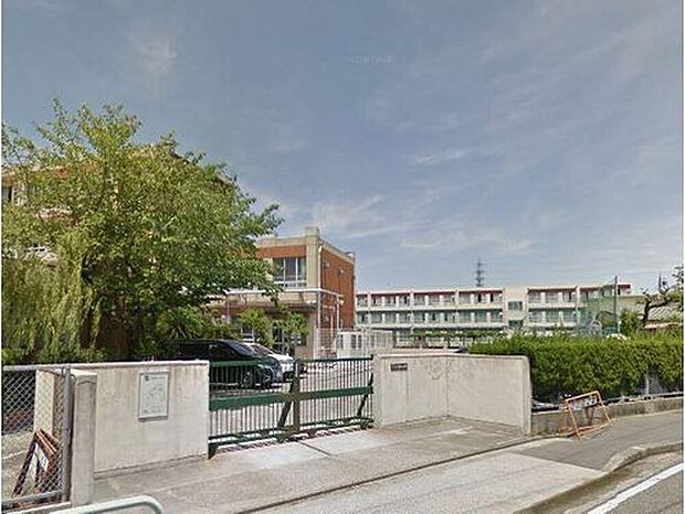 名古屋市立荒子小学校(約700m)