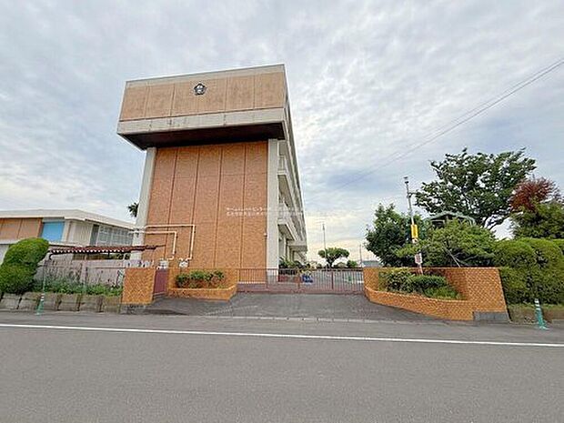 北名古屋市立白木小学校(約400m)