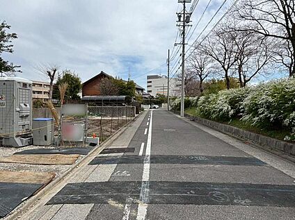 前面道路含む現地写真