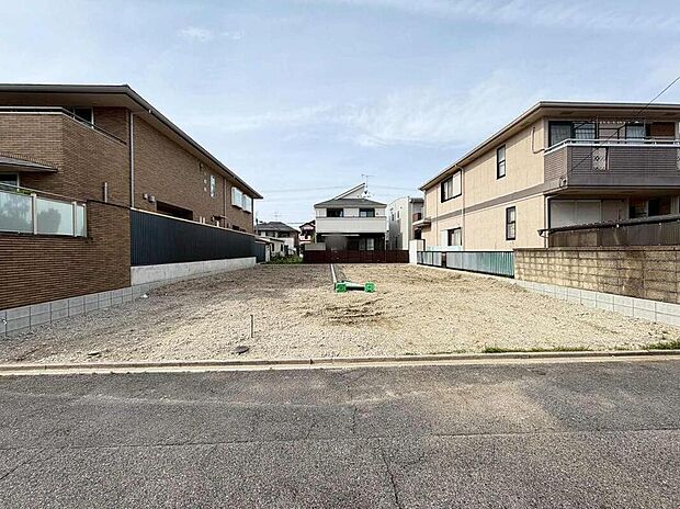 【現地外観写真】ヤマナカ太平通店まで徒歩8分、セブンイレブンまで徒歩10分、ツルハドラッグアルテ太平通店まで徒歩8分で毎日のお買い物に便利♪