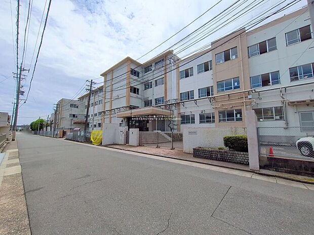 名古屋市立港北中学校（約120m）