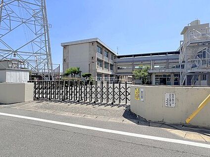 愛西市立佐屋中学校 500ｍ(徒歩7分)