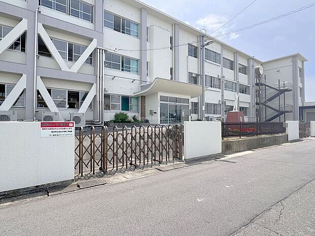 稲沢市立法立小学校（約600m）