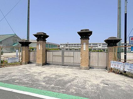 あま市立七宝小学校 1670m(徒歩21分)
