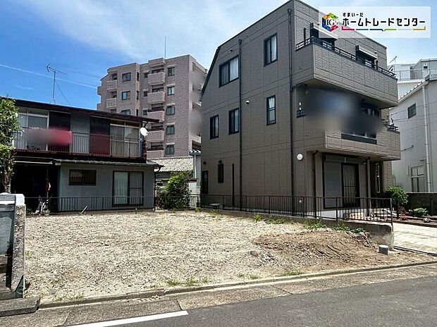 【現地外観写真】当物件のご案内につきましては、営業スタッフが丁寧に御対応します♪休日、お仕事帰りなど、ご都合に合わせていつでもご案内いたします♪周辺環境と併せて、実際に現地をご確認ください♪