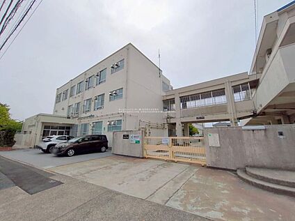 名古屋市立豊治小学校 900m(徒歩12分)