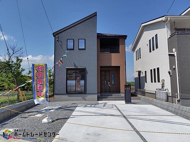 ご予約をいただければ、もちろん平日や夜間でもご案内は可能です。お仕事の形態が多様化しておりますので、決まったお時間では中々身動きが取れないお客様も多いかと思います。お気軽にお申し出ください！