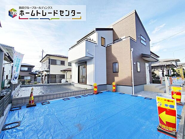 ご予約をいただければ、平日や夜間でもご案内は可能です。お仕事の形態が多様化しておりますので、決まったお時間では中々身動きが取れないお客様も多いかと思います。お気軽にお申し出ください。