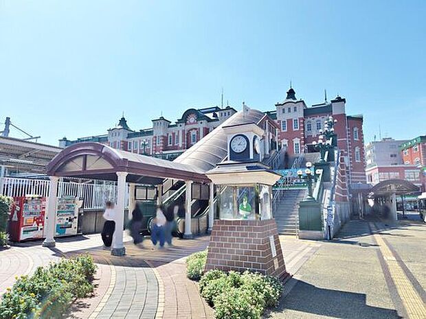 JR高崎線「深谷」駅徒歩10分♪駅周辺には生活利便施設が揃い、通勤通学はもちろん日々のお買い物にも便利な住環境です☆