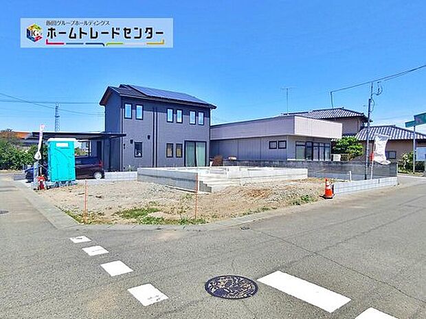閑静な住宅街に位置し、陽当たりや通風にも恵まれています。