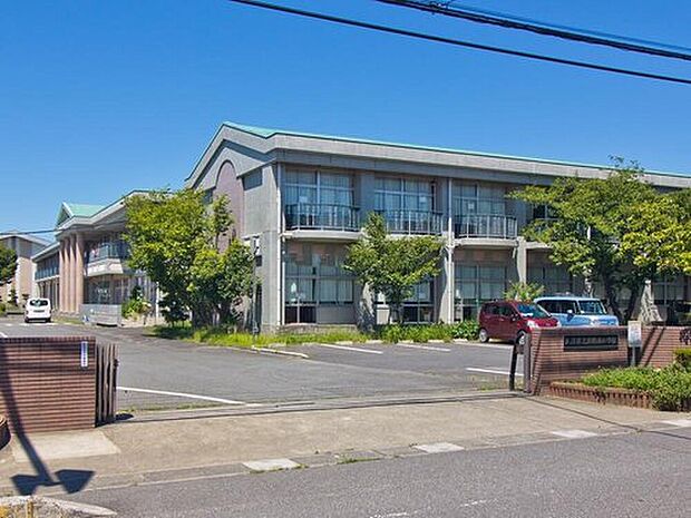 久喜市立栗橋南小学校（約700m）