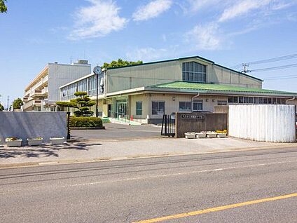 久喜市立栗橋東中学校 1800ｍ(徒歩23分)