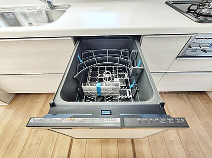 【食器洗浄乾燥機】