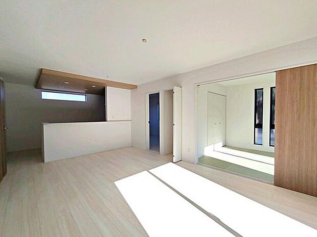 【リビング】【1号棟】17帖のリビングです