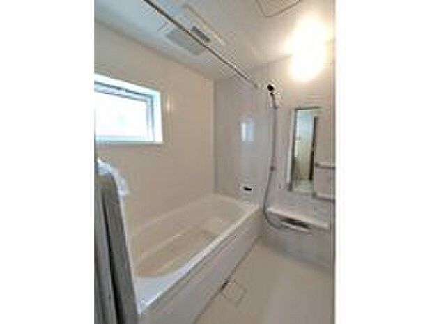 【浴室】１坪の浴室です。