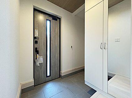 【シューズインクローク】