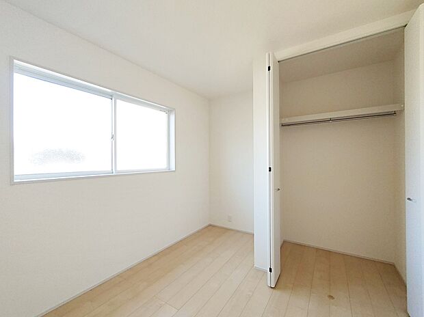 【リビング以外の居室】☆2号棟☆２階東北本側６帖の洋室です。