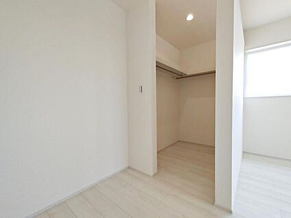 【ウォークインクローゼット】