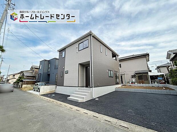 【前面道路含む現地写真】【11/16撮影】ご予約をいただければ、平日や夜間でもご案内は可能です。お仕事の形態が多様化しておりますので、決まったお時間では中々身動きが取れないお客様も多いかと思います。お気軽にお申し出ください。