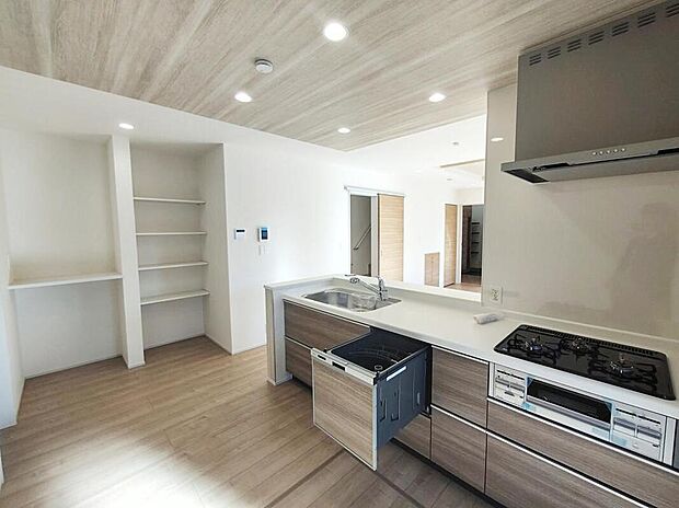 【キッチン】食洗器付きキッチンです。