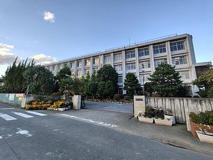 鴻巣市立吹上北中学校 210ｍ(徒歩3分)