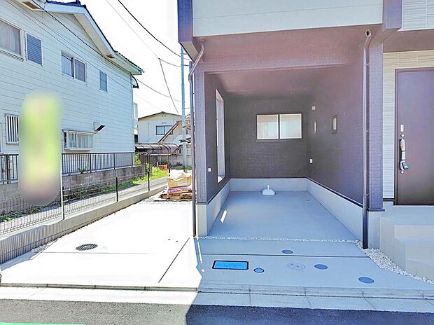 【駐車場】雨風から愛車を守ビルトインガレージ