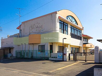 登戸保育所 2200m(徒歩28分／車5分)
