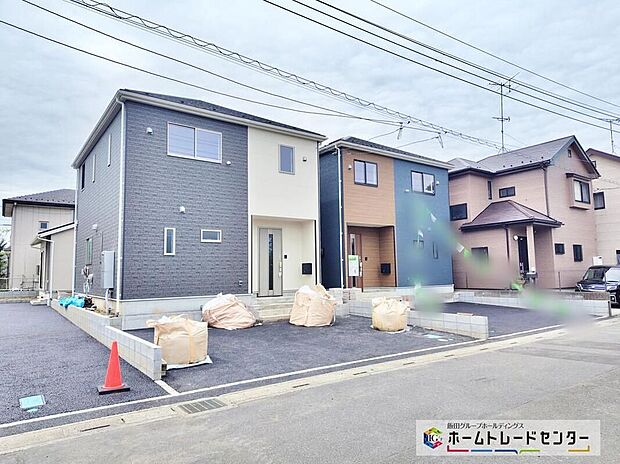 【前面道路含む現地写真】建物内部まで完成いたしましたので、ご自由に、お好きなだけゆっくりとご見学いただけます。実際の広さの感覚や、日当たりの良し悪し、お客様ご自身でぜひご確認ください。本日のご案内も可能です。