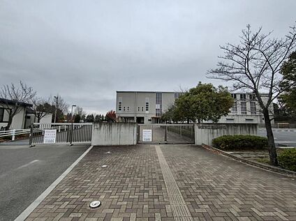 本庄市立児玉中学校 1300m(徒歩17分)