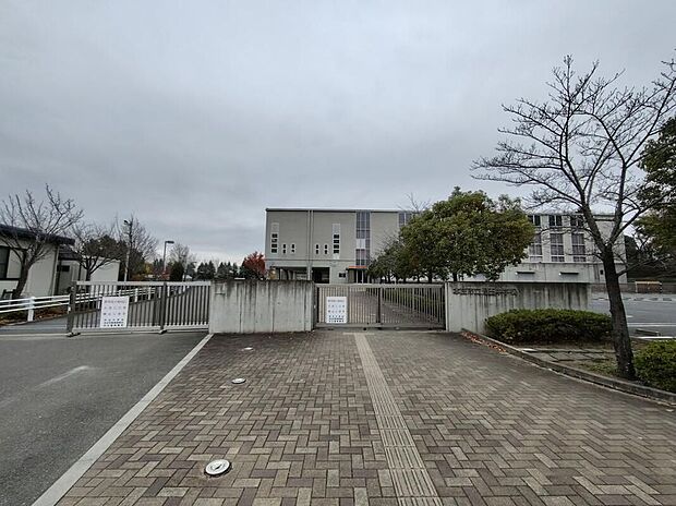 本庄市立児玉中学校（約1,300m）