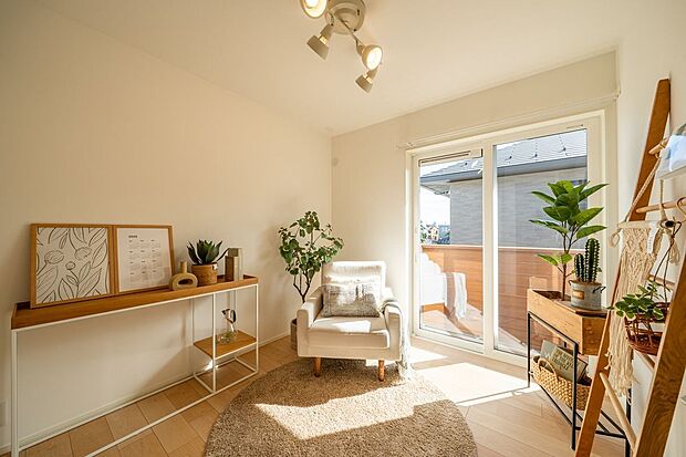 ■3号地洋室B洋室にはパーソナルクロークを完備。朝の支度や衣替えがスムーズになります。お子様でも自分のモノを管理しやすく、整理整頓の習慣づけにも。