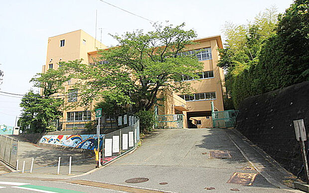 宝塚市立長尾台小学校