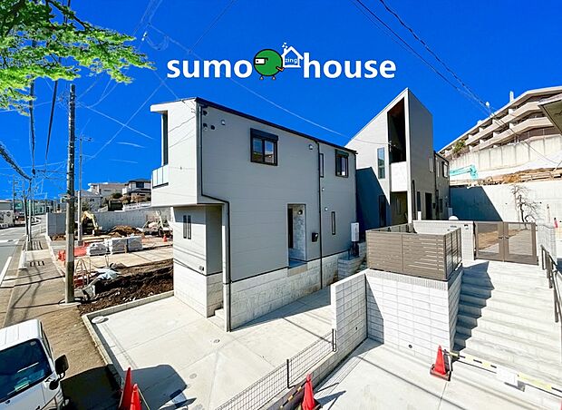 全3棟の新築分譲。勾配天井の2階リビングとデザイン性の高いキッチンが魅力。ららぽーと横浜や教育施設も徒歩圏の快適な住環境です。
暮らしの質を高める設備が充実しています。