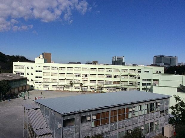 横浜市立篠原西小学校(約550m)