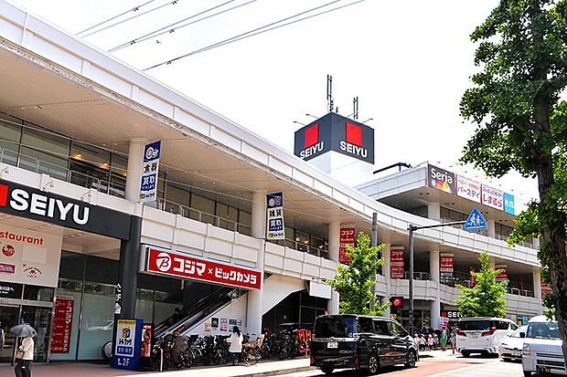 西友二俣川店(約1,310m)