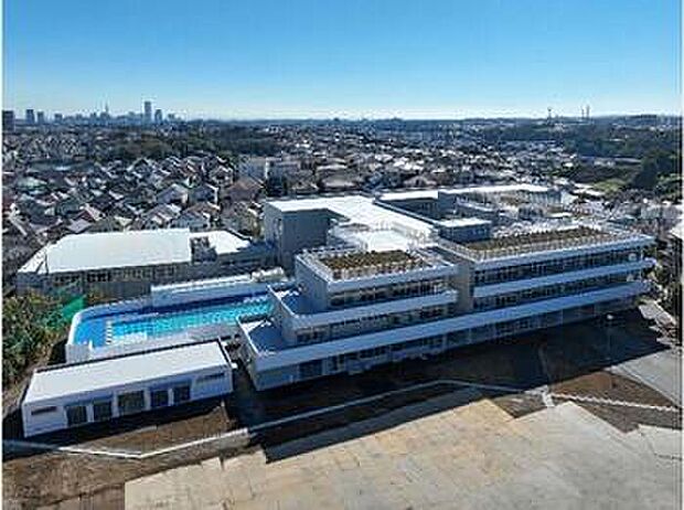 横浜市立上菅田笹の丘小学校(約1,200m)