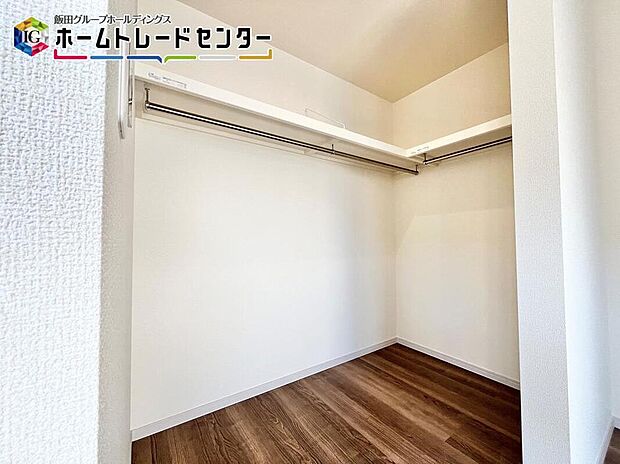 【収納】広々したウォークインクローゼットを設置♪夫婦二人のお洋服はもちろん！しっかり収納できます♪