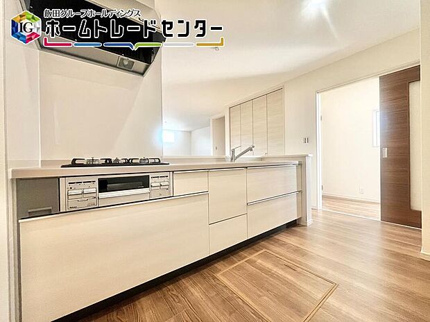 【【キッチン】】ライド収納のシステムキッチンは、大きなお鍋も出し入れラクラク♪食洗器もオプションで取付可能♪