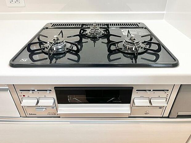 【【センサー付三口ガスコンロ】】センサー付き3口コンロは同時にお料理が出来てスピードも断然あがりますよ!安心のセンサー付きです!