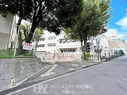 川崎市立犬蔵小学校 700m