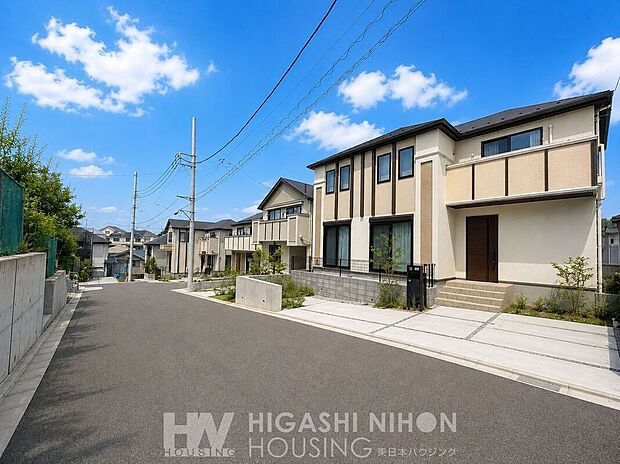 【外観】【施工事例】分譲済み住戸の施工事例です。洗練されたデザインと、街並みに調和する上質な外観もぜひご参考ください。建物完成事例のご案内も可能です。お気軽にお問い合わせください。