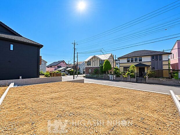 【外観】写真や資料だけでは伝わらない、現地ならではの魅力も丁寧にご案内いたします。実際に足を運んで、光や風、周辺環境の心地よさをぜひご体感ください。