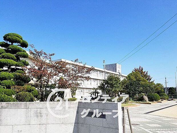 姫路市立灘中学校(約2,120m)