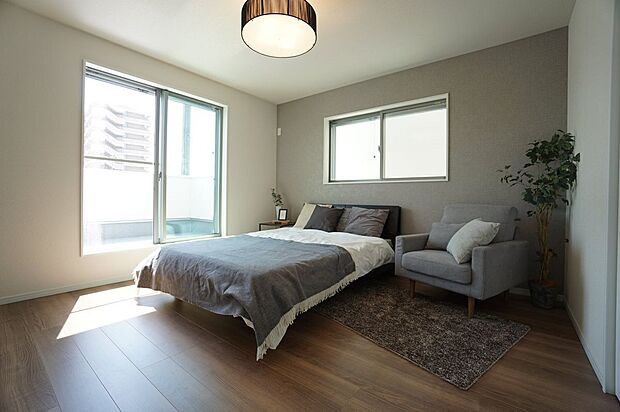 【その他】【施工例/洋室】スタイル:アーバンステイトリーホテルライクな雰囲気を醸し出すモダンなデザインです。落ち着きと重厚感ある住まいで、趣ある贅沢な暮らしをお楽しみください。