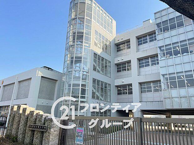 尼崎市立難波の梅小学校(約370m)